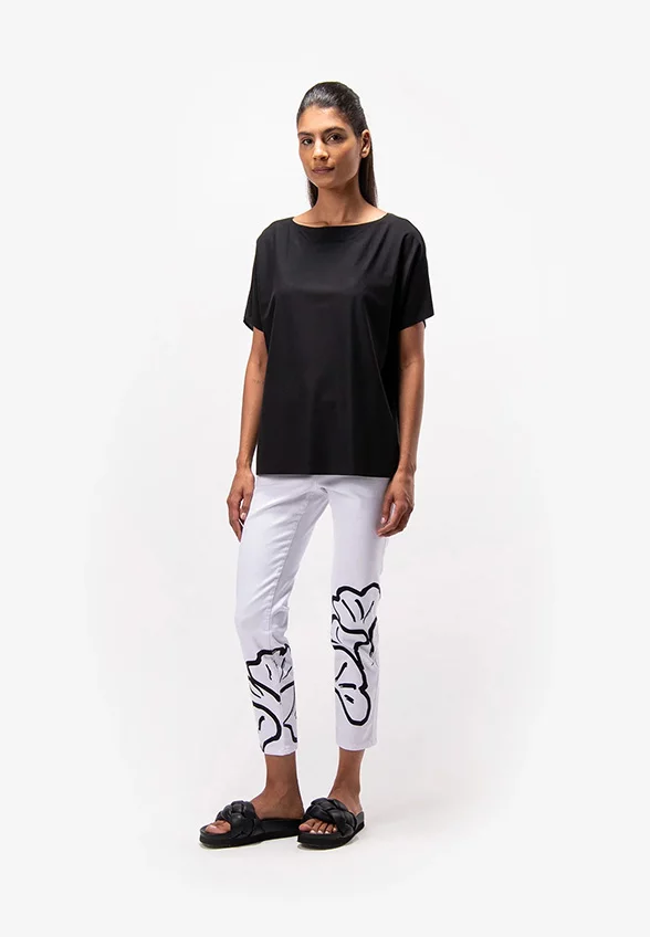 T-SHIRT Z KRÓTKIM RĘKAWEM CZARNY