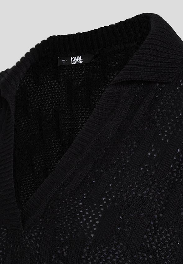SWETER Z MONOGRAMEM KARL CZARNY