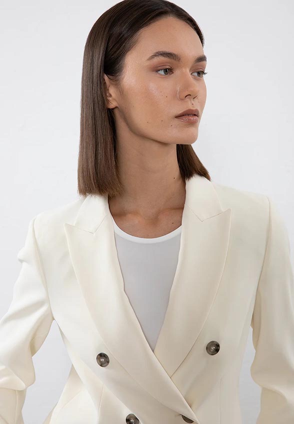 M01124D_06642_710_3_1512x_11zon M01124D_06642_710_3_1512x_11zon