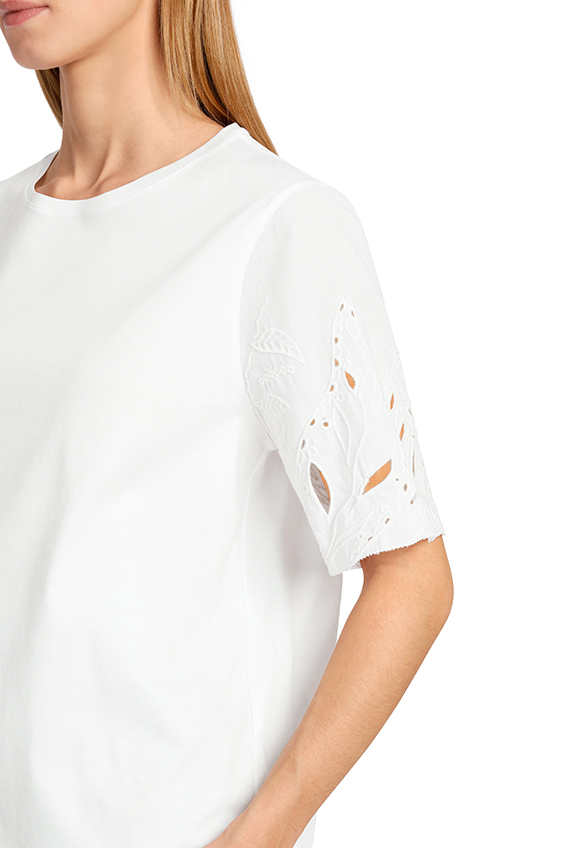 T-SHIRT Z HAFTOWANYMI RĘKAWAMI BIAŁY