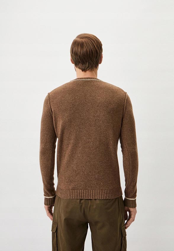 SWETER Z MARKOWYM NAPISEM BRĄZOWY