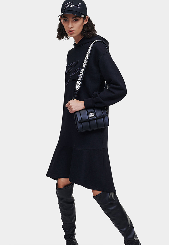 SUKIENKA HOODED SWEAT CZARNA