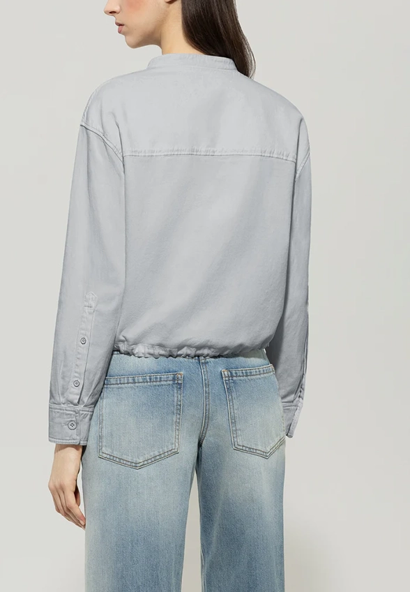 BLUZA JEANSOWA ZE ŚCIĄGACZEM ZGASZONY BŁĘKIT
