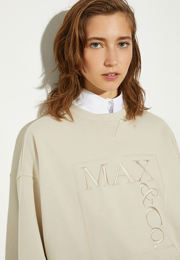 BLUZA Z HAFTEM CENTRO KREMOWA