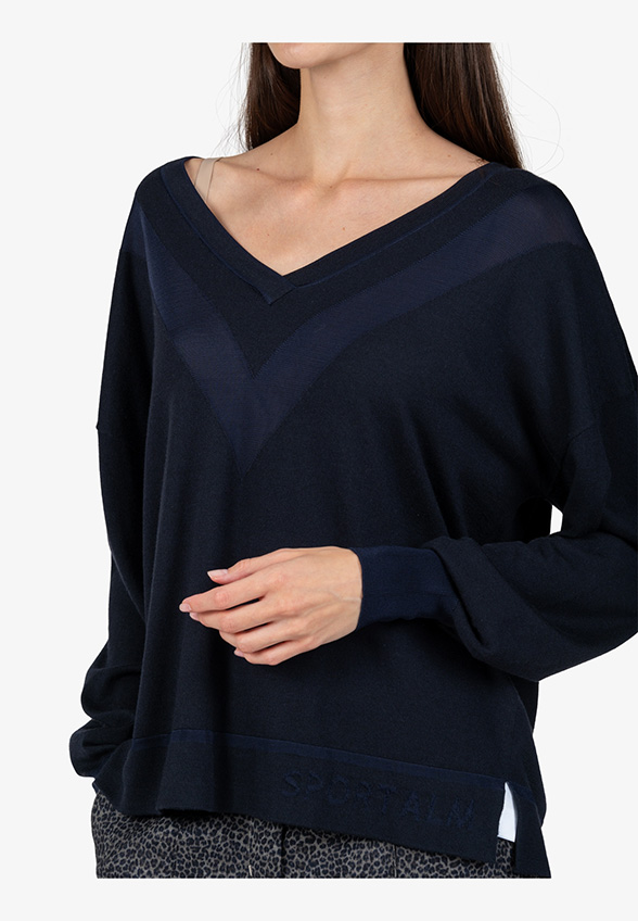 SWETER KASZMIROWY Z DEKOLTEM W V GRANATOWY
