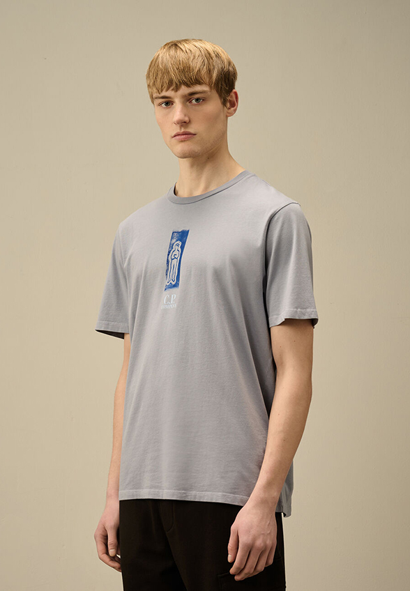 T-SHIRT Z NASZYWKĄ I LOGO SZARY