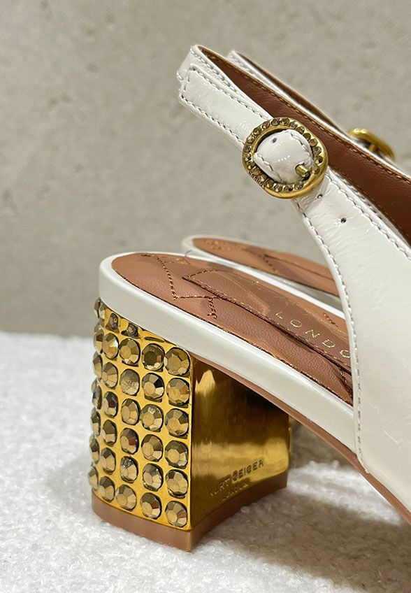 CZÓŁENKA CHELSEA BLOCK SLINGBACK KREMOWE