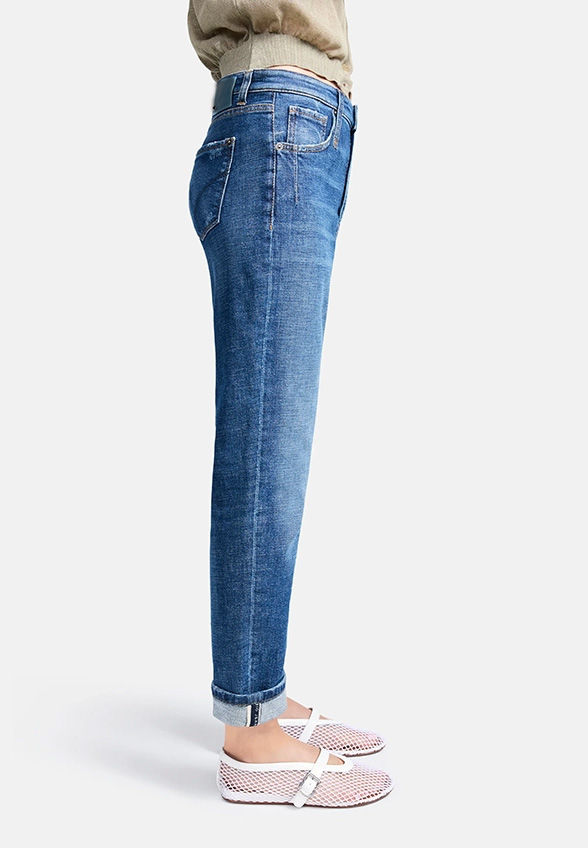 SPODNIE JEANSOWE KERRY CARROT-FIT CIEMNO-NIEBIESKIE