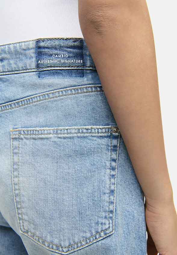 SPODNIE JEANSOWE GINI STRAIGHT-FIT CROPPED NIEBIESKIE
