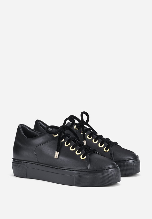 SNEAKERSY CRYSTAL NEW ZE SKÓRY JAGNIĘCEJ CZARNE