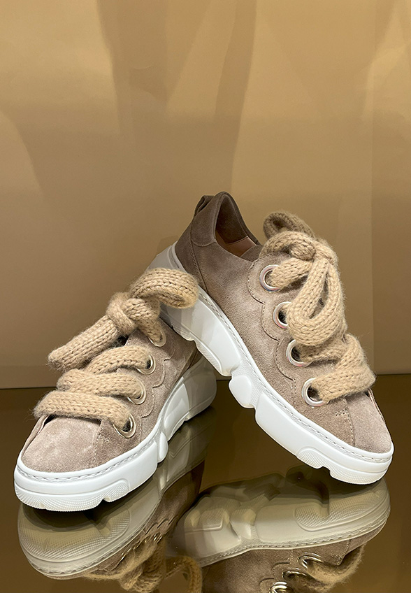 SNEAKERSY SOFT BUBBLE Z ZAMSZOWEJ SKÓRY TAUPE