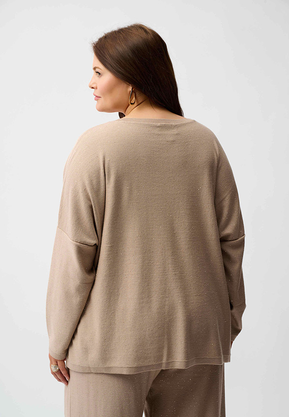 SWETER Z CEKINOWEJ DZIANINY BEŻOWY