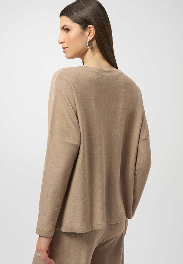 SWETER Z CEKINOWEJ DZIANINY BEŻOWY