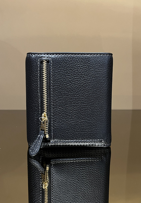 PORTFEL SKÓRZANY MILA SMALL FLAP CZARNY