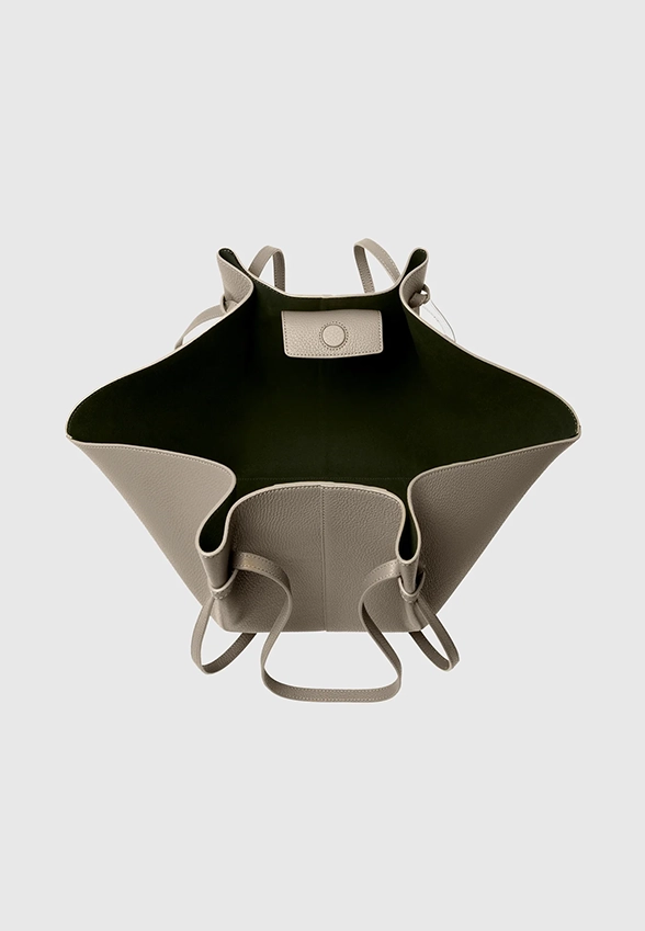 TORBA LARGE MOCHI Z ZIARNISTEJ SKÓRY TAUPE