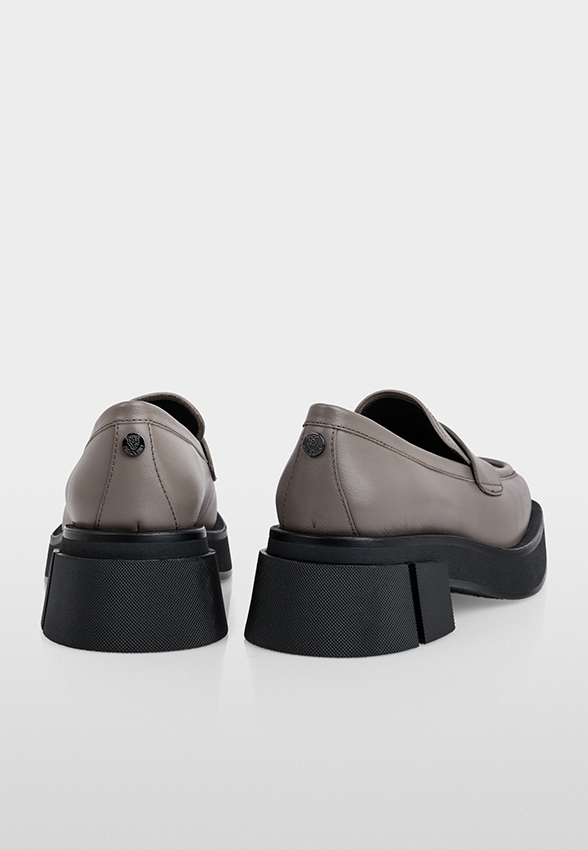 LOAFERSY SKÓRZANA NA PLATFORMIE SZARE