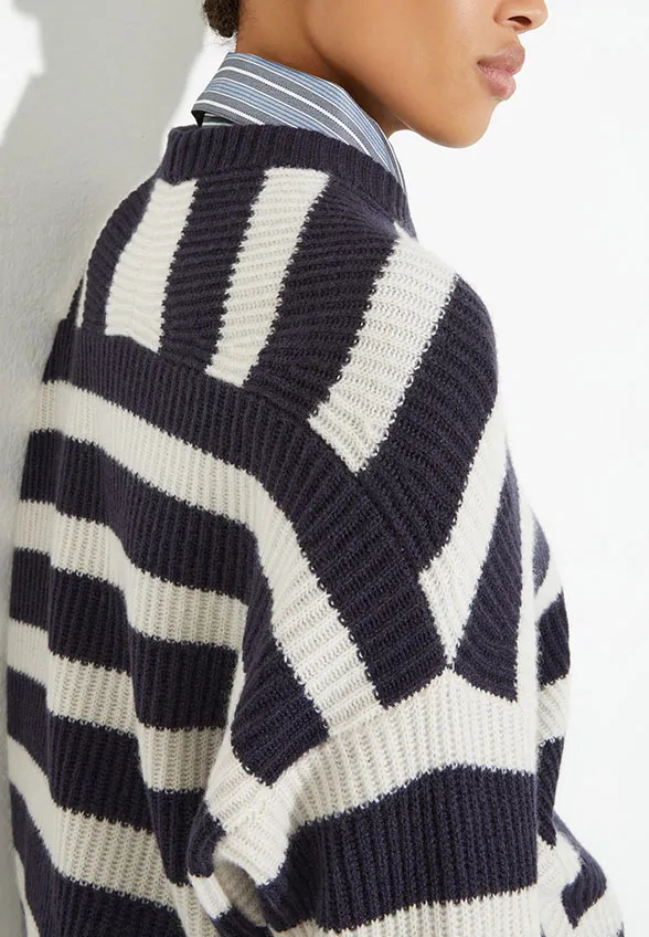SWETER BRANDY Z CZYSTEGO KASZMIRU GRANATOWO-BIAŁY