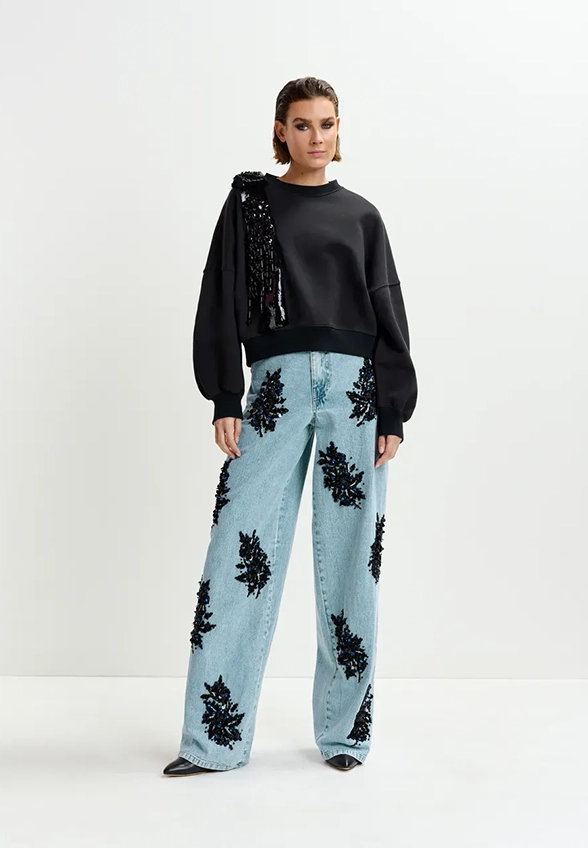 BLUZA Z KASKADOWYMI FRĘDZLAMI CZARNA