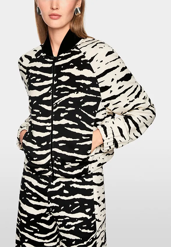 BLUZA Z NADRUKIEM CZARNO-KREMOWA