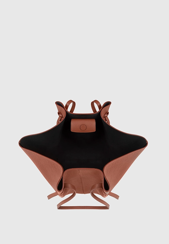 TORBA LARGE MOCHI Z ZIARNISTEJ SKÓRY TERRACOTTA