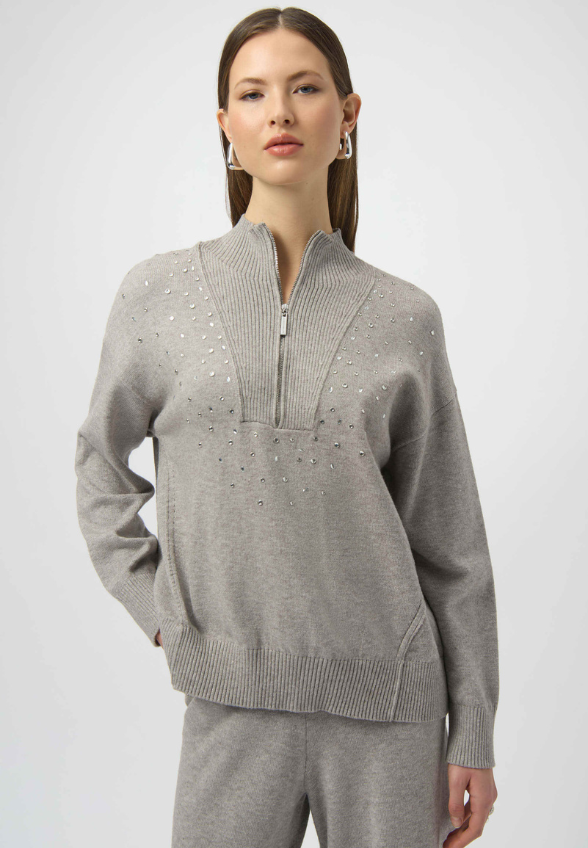 SWETER DZIANINOWY Z DŻETAMI SZARY