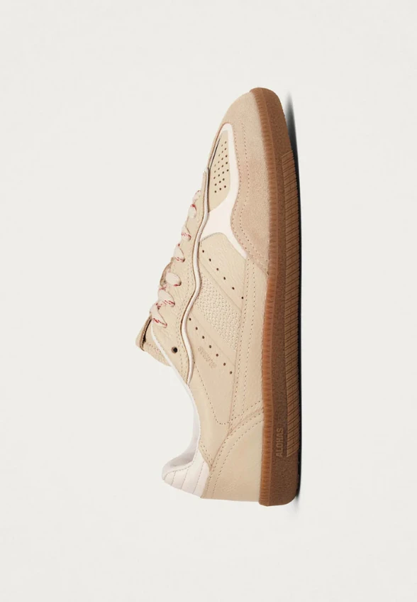 SNEAKERSY TB.490 RIFE SKÓRZANE KREMOWE