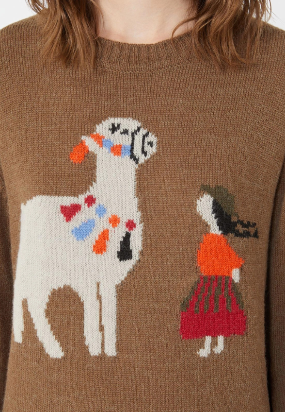 SWETER NITRA BRĄZOWY