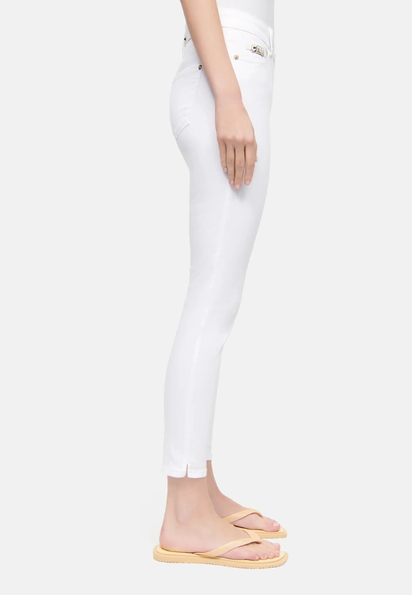 SPODNIE JEANSY PIPER SHORT BIAŁE