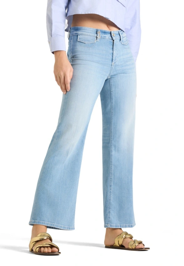 SPODNIE JEANSOWE FABIENNE POCKET CROPPE JASNO-NIEBIESKIE