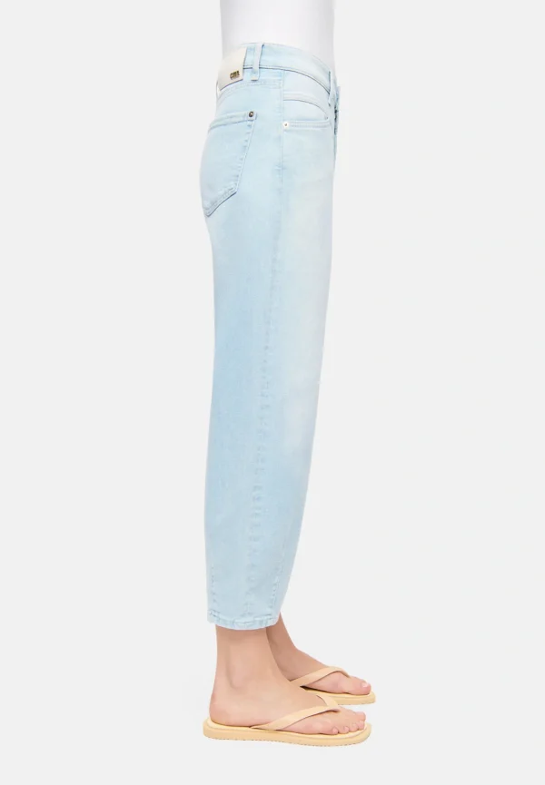 SPODNIE JEANSOWE ELIN O-SHAPE JASNO-NIEBIESKIE