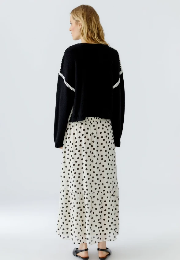 SWETER DZIANINOWY Z MIESZANKI WEŁNY CZARNY