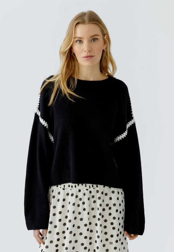 SWETER DZIANINOWY Z MIESZANKI WEŁNY CZARNY