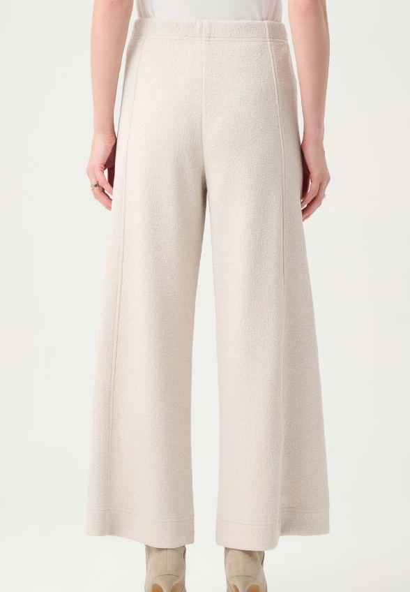 SPODNIE TYPU CULOTTE KREMOWE