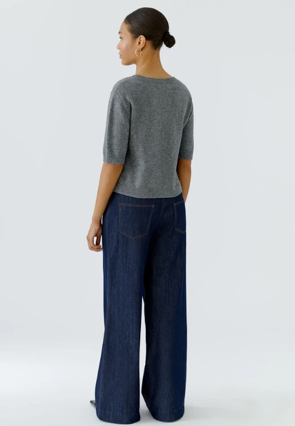SWETER Z DENIMOWYMI KIESZONKAMI SZARY