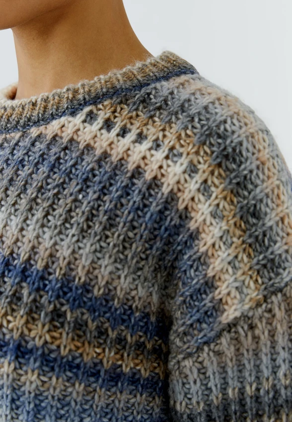 SWETER WEŁNIANY W PASKI NIEBIESKO-BRĄZOWY