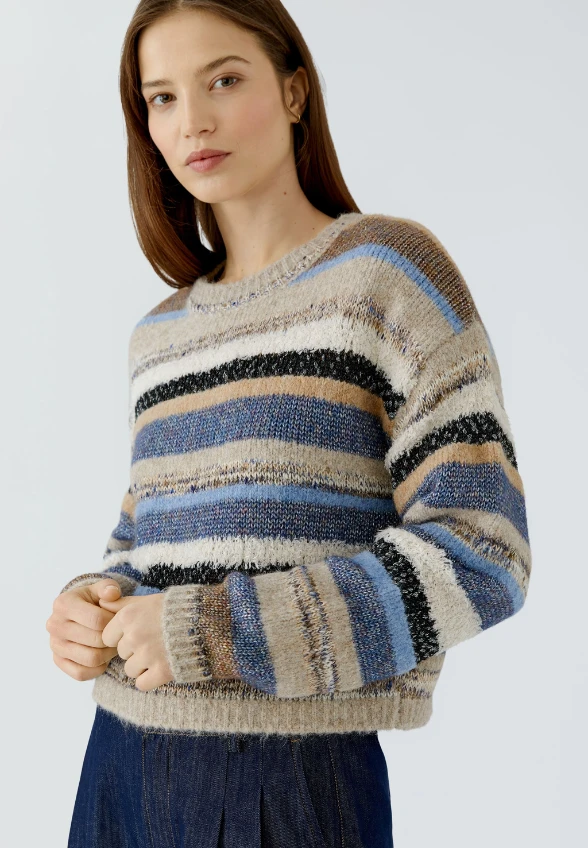 SWETER Z MIESZANKI MATERIAŁÓW BEŻOWO – NIEBIESKI