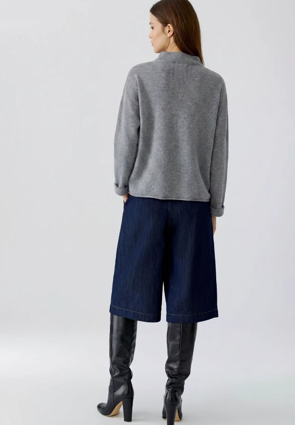SWETER DZIANINOWY Z KIESZONKĄ SZARY
