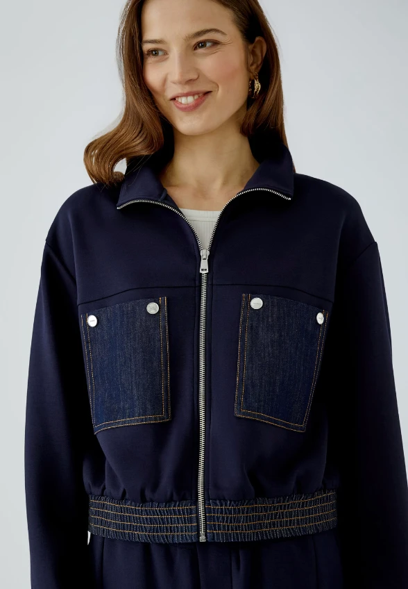 BLUZA Z NASZYWANYMI KIESZENIAMI GRANATOWA