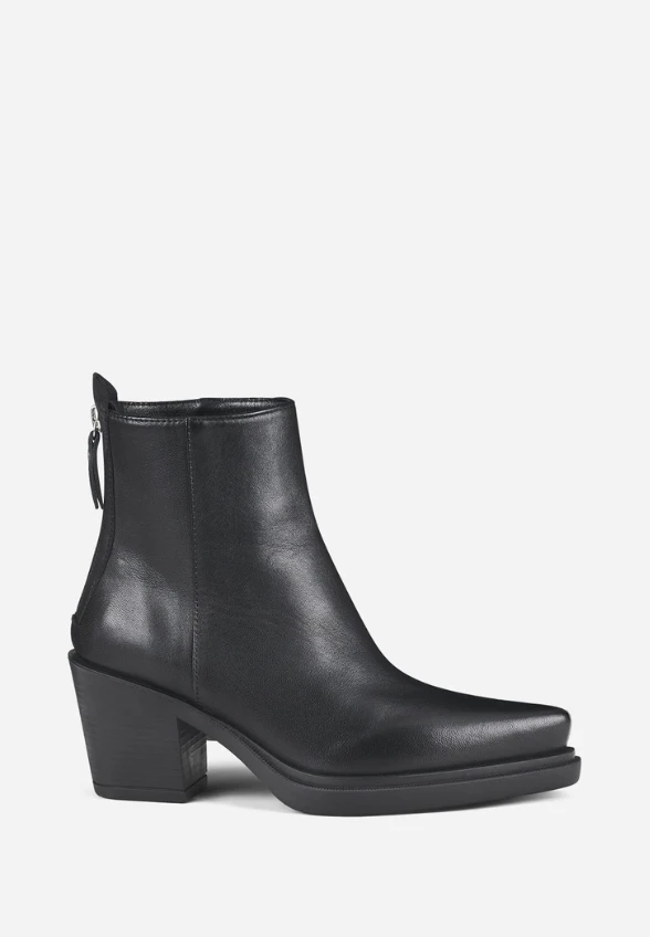 BOTKI SKÓRZANE SELENA CZARNE