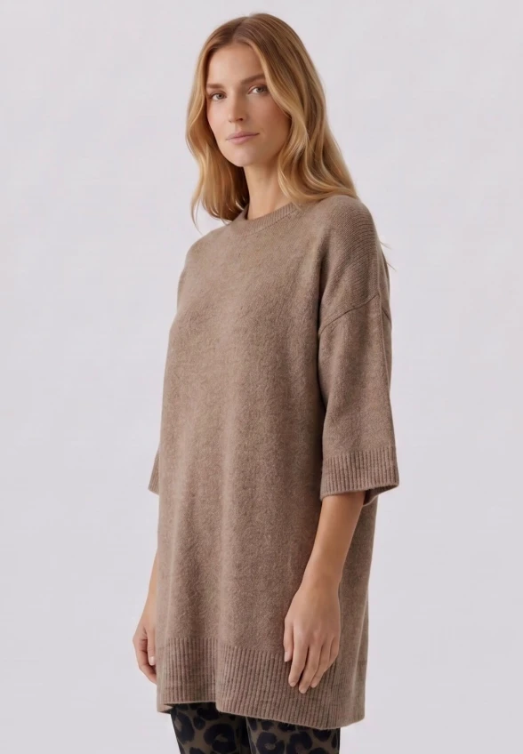 SWETER Z MIESZANKI WEŁNY I MODALU TAUPE