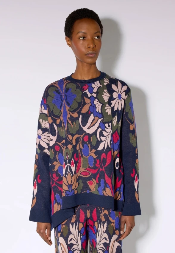 SWETER Z KOLOROWYM NADRUKIEM MULTI