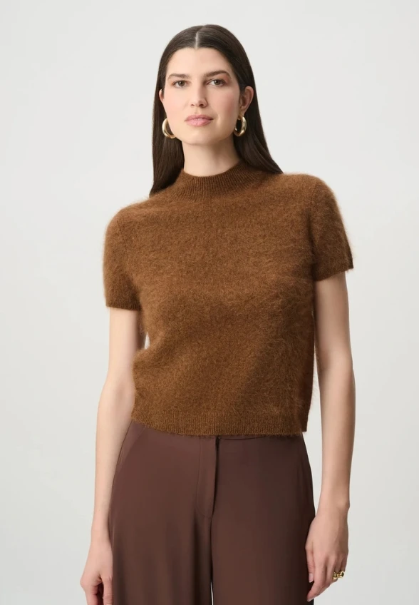 SWETER WEŁNIANY Z KRÓTKIM RĘKAWEM OCHRA