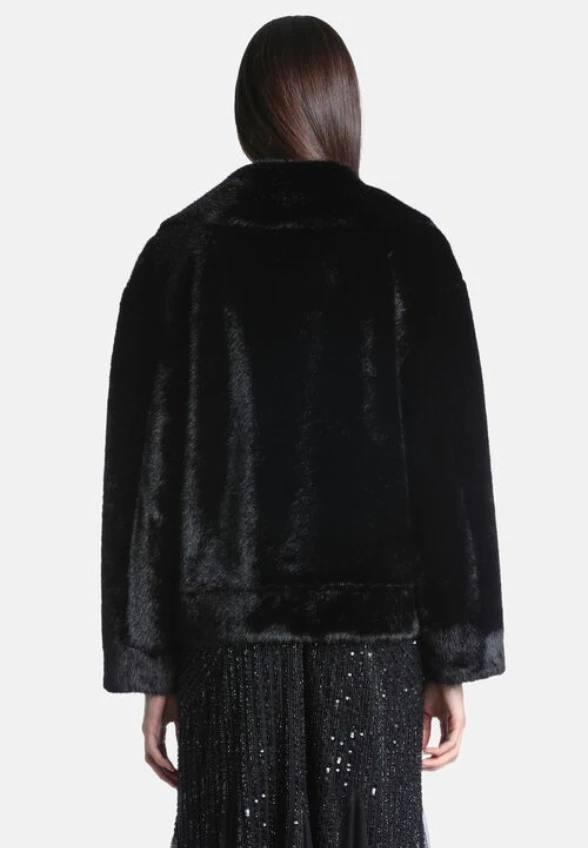PŁASZCZ SVISTA Z EFEKTEM FUTRA CZARNY