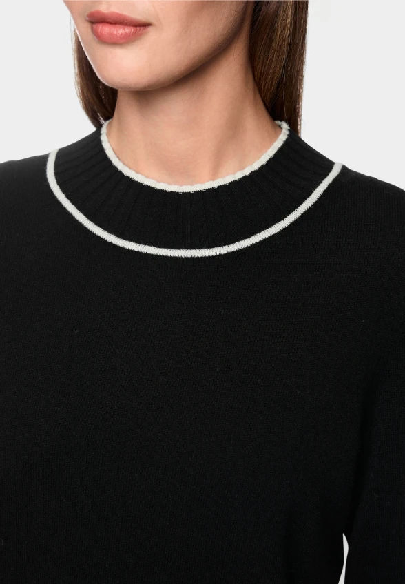 SWETER Z KONTRASTOWYM WYKOŃCZENIEM CZARNY