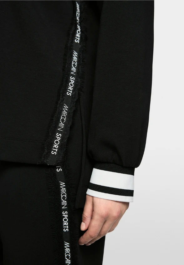 BLUZA Z KORONKOWYMI DETALAMI CZARNA
