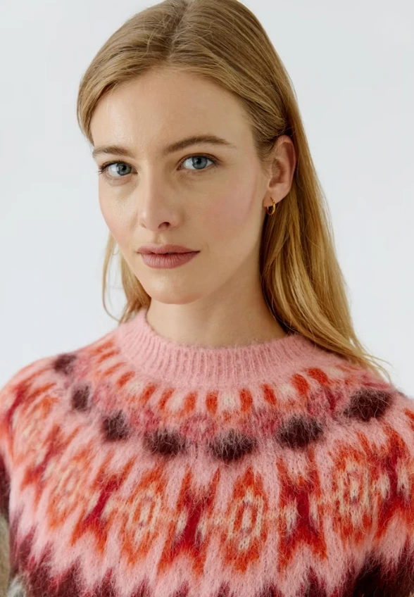 SWETER Z DODATKEIM ALPAKI MULTI