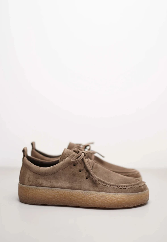 SNEAKERSY PIT Z ZAMSZOWEJ SKÓRY TAUPE